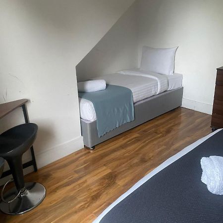 Sw16 Norbury Guesthouse Londyn Zewnętrze zdjęcie