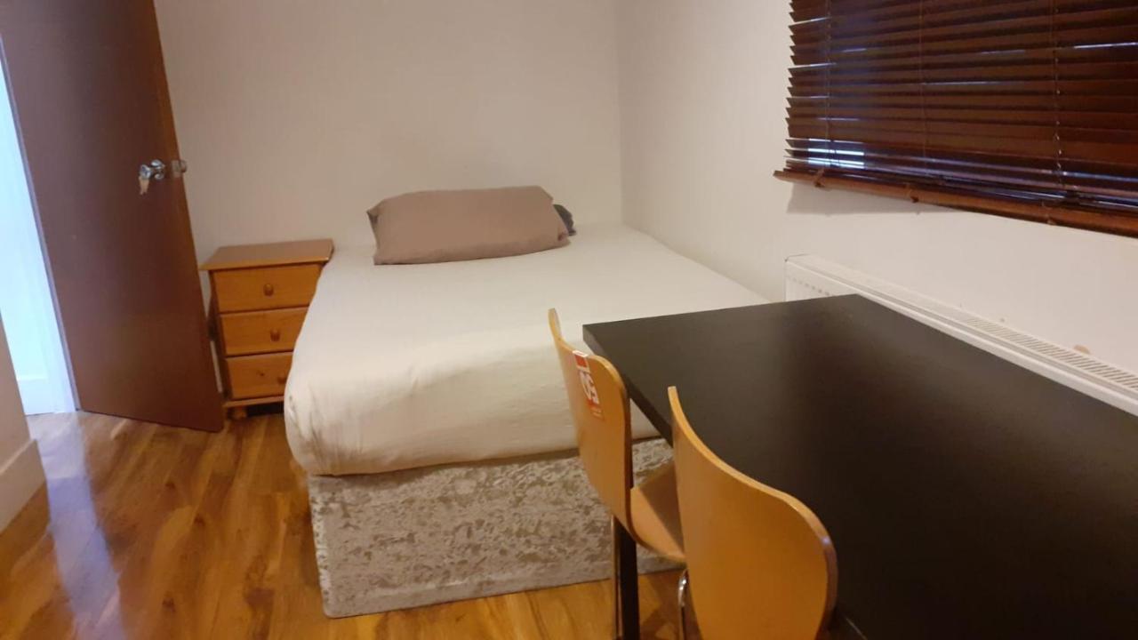 Sw16 Norbury Guesthouse Londyn Zewnętrze zdjęcie