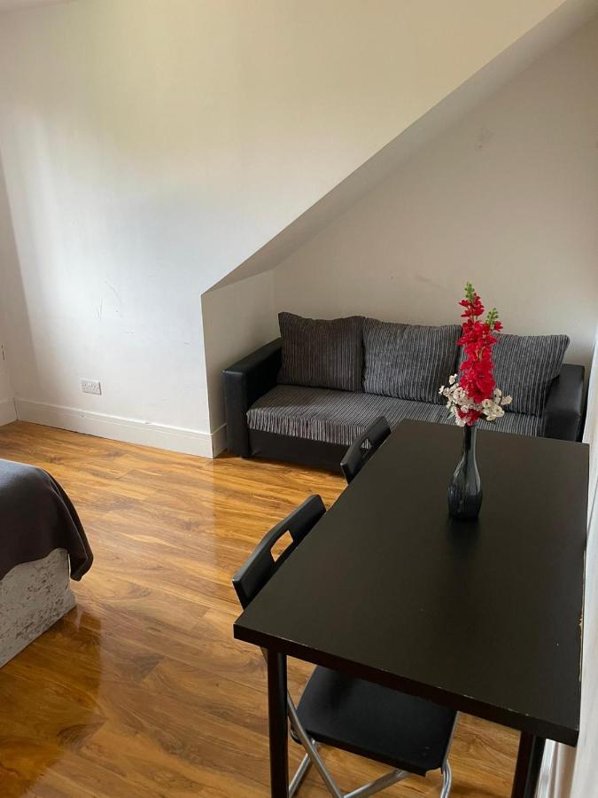 Sw16 Norbury Guesthouse Londyn Zewnętrze zdjęcie